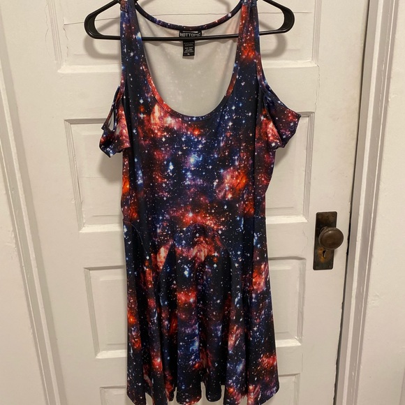 Hot Topic Galaxy Dress - Picture 2 of 4